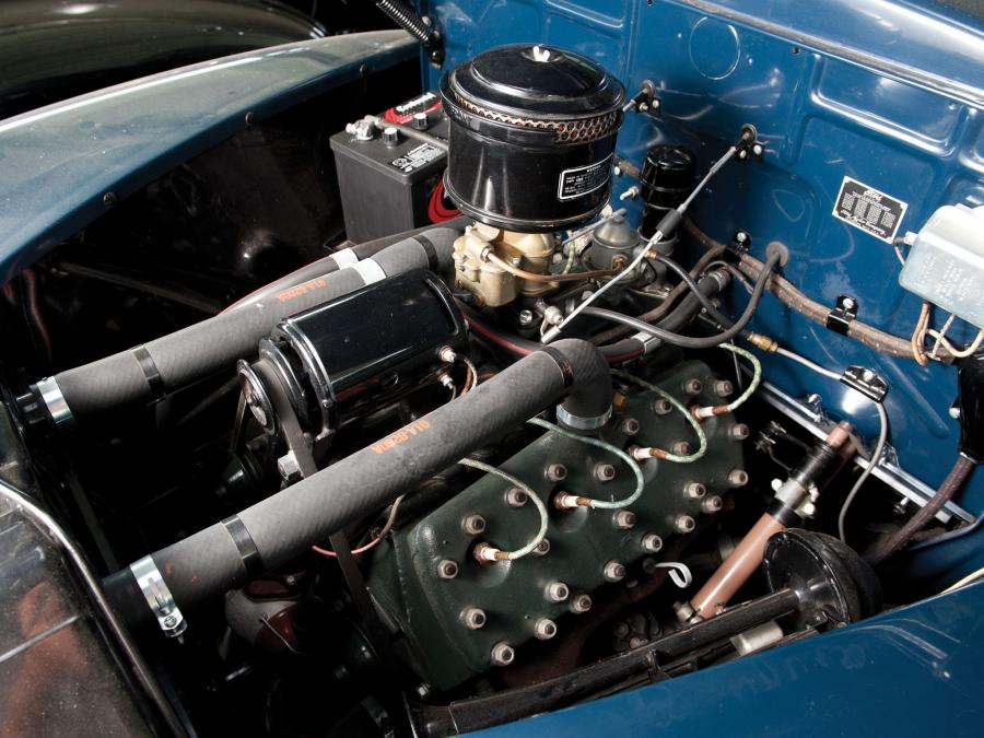  Ford V8 Super Deluxe Convertible Coupe 1941 года  (фото 10 из 16)
